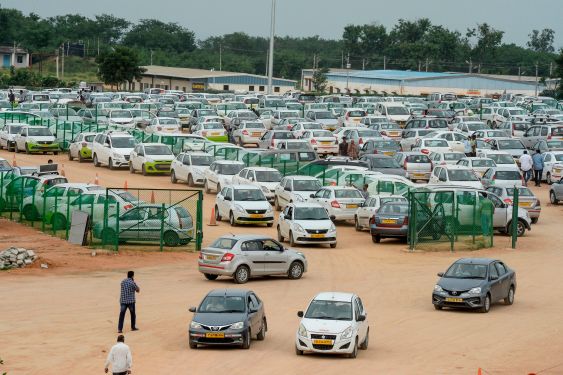 Vanguard downgrades valuation of Indian ride-hailing giant Ola by 52%. GettyImages 1168245550